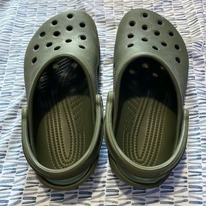 army green crocs. size 6 men. 8 women